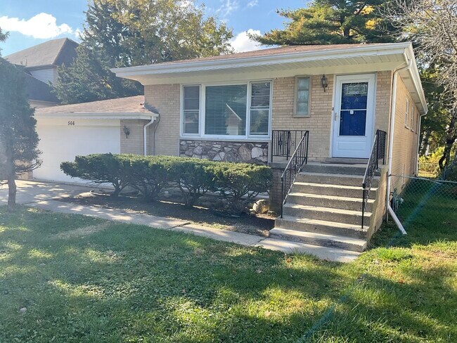 Foto del edificio - 566 N Howard Ave