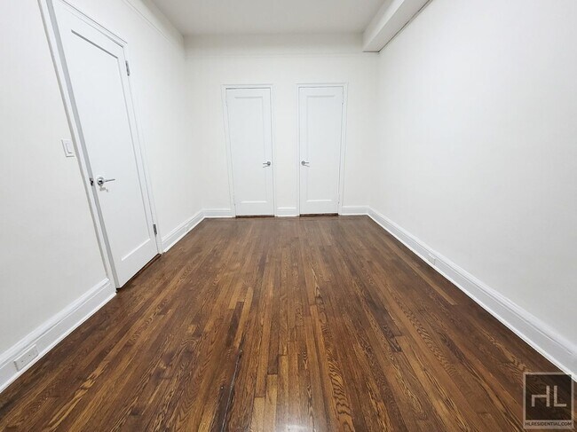 Building Photo - STUNNING East 46th Street 1 Bedroom