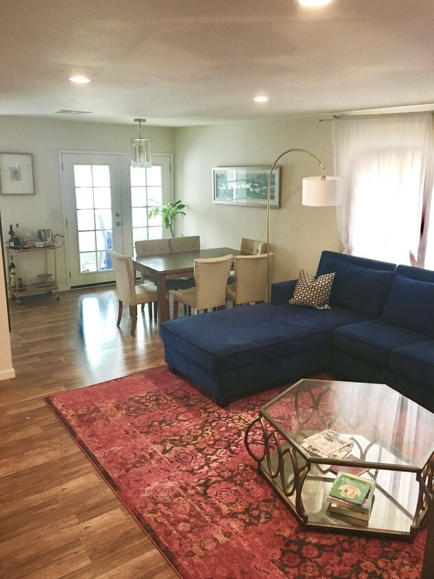 Foto principal - 941 Elm Ave