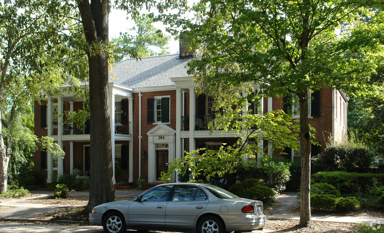Primary Photo - 304 Watts St