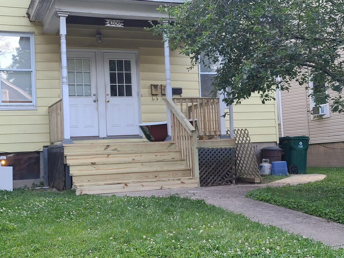 Foto principal - 4209 34th Ave