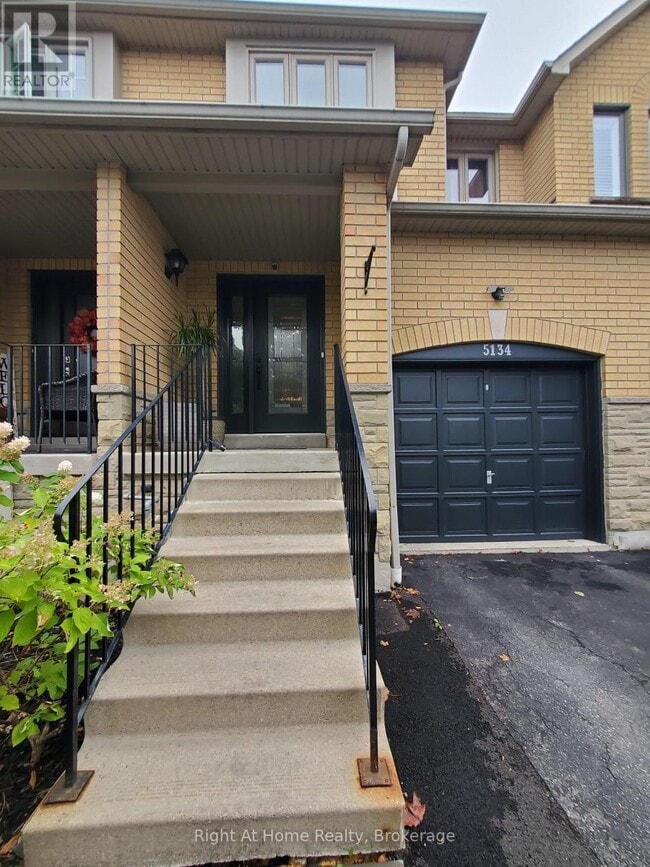 Photo du bâtiment - 5134 Silvercreek Dr