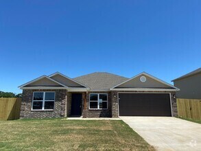 Building Photo - 1780 Forest Dr