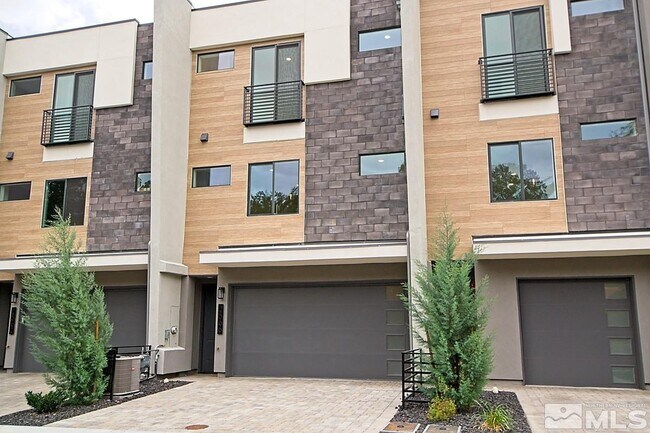 Foto del edificio - 2566 River Hatchling