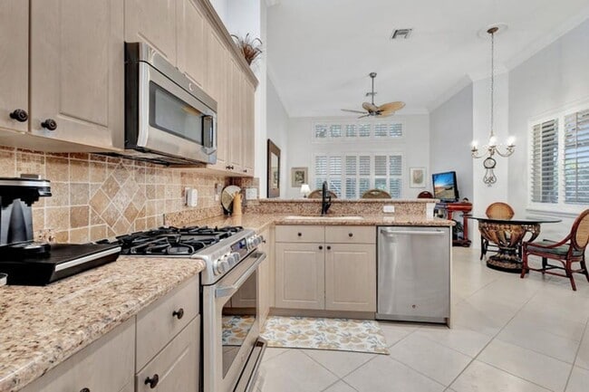 Photo - 10732 Grande Blvd House