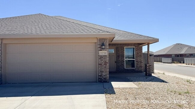 Building Photo - 5527 Kemper St