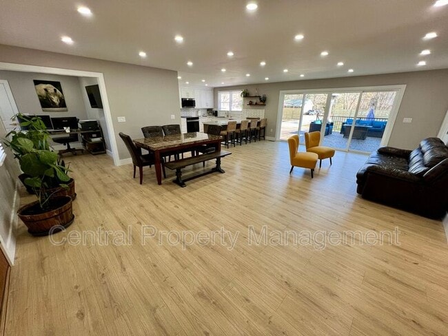 Building Photo - 204 State Rd S-23-293