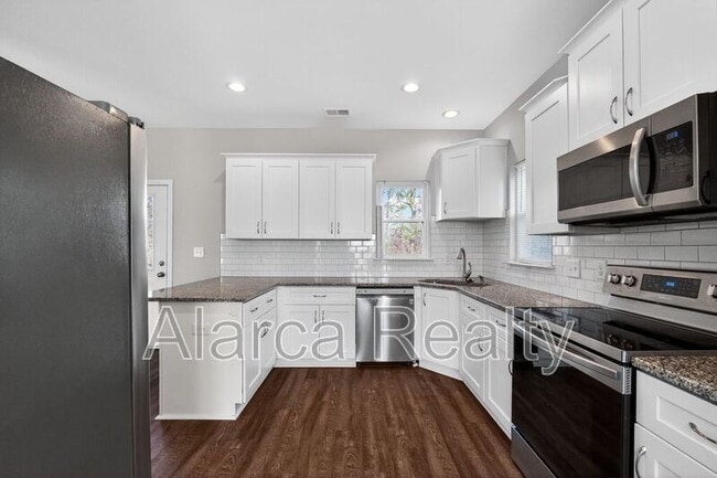 Foto del edificio - 425 Centerfield Dr