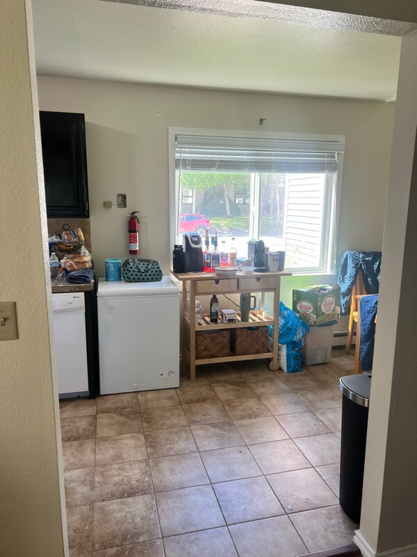 Foto del edificio - 8933 Lakehurst Dr