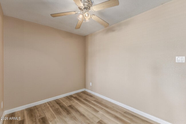 Foto del edificio - 5995 N 78th St