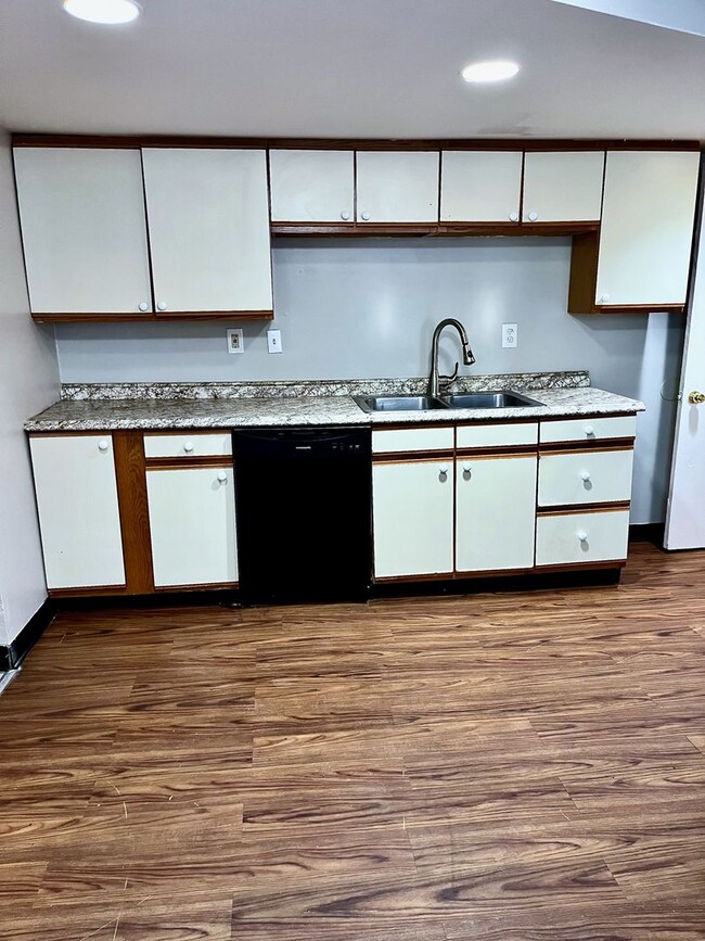 Photo - 127 South 17th Street Apartment