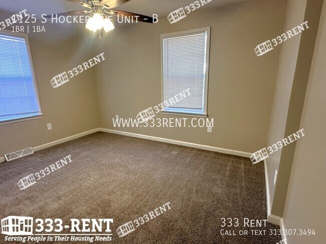 Building Photo - 1125 S Hocker Ave