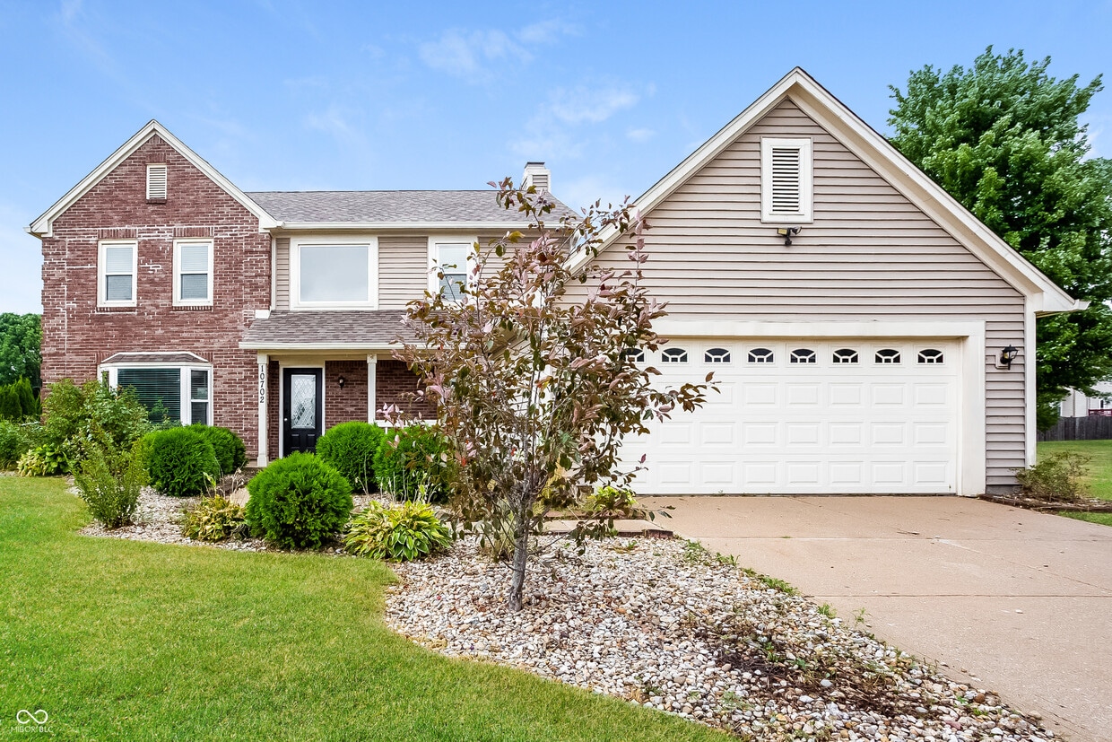 Primary Photo - 10702 Palmyra Ct