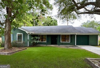 Building Photo - 514 Moeckel Ln