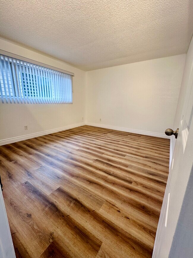 Foto del edificio - 7321 Milton Ave
