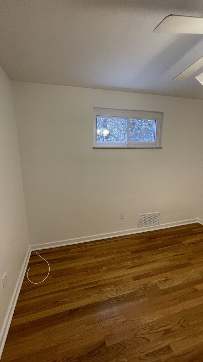 Building Photo - 1425 Willoughby St