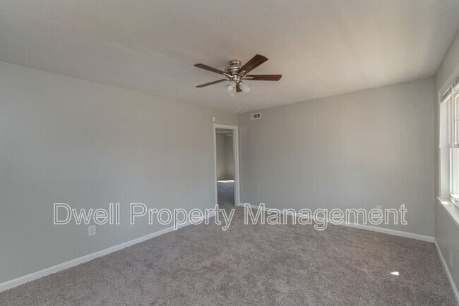 Building Photo - 1533 Wooten Rd