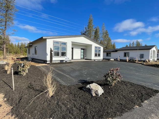 Building Photo - 16512 Heath Dr