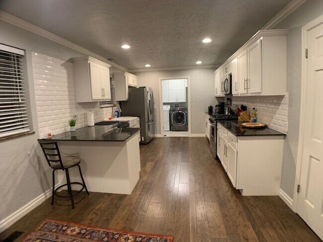 Foto del edificio - 3 Bed Home OKC - Move in Deposit-Free! (If Qualified)