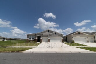 Building Photo - 1813 Walnut Crk Dr