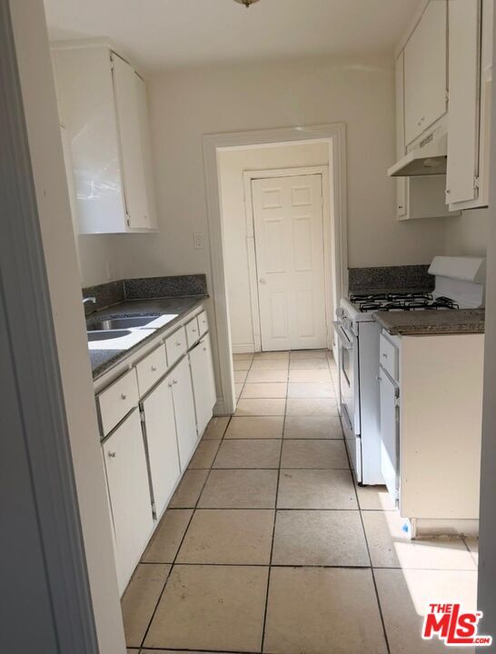 Foto del edificio - 1842 E 71st St
