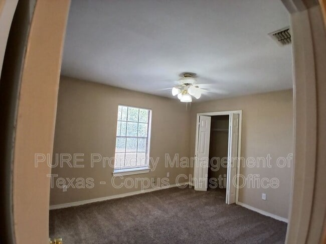 Building Photo - 1818 Rodd Field Rd
