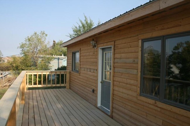 Building Photo - 2500 Hauser