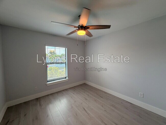 Foto del edificio - 231 SW 47th Terrace