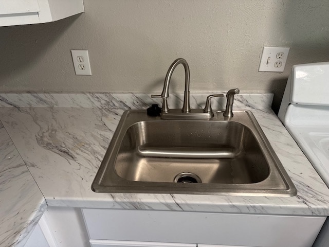 Building Photo - 3950 Turnpike Dr