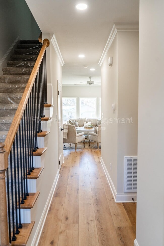 Building Photo - 6612 Johnbo way