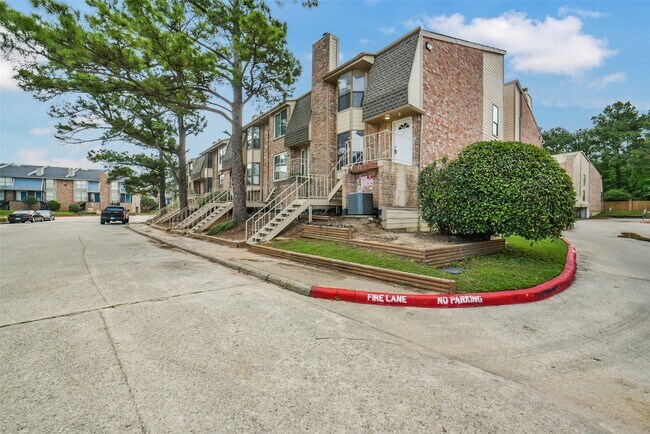 Foto del edificio - 2019 Place Rebecca Ln