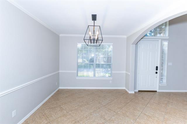 Building Photo - 8301 Skyridge Dr