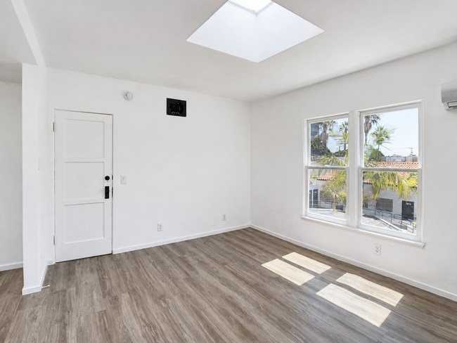 Building Photo - 1147 24th St