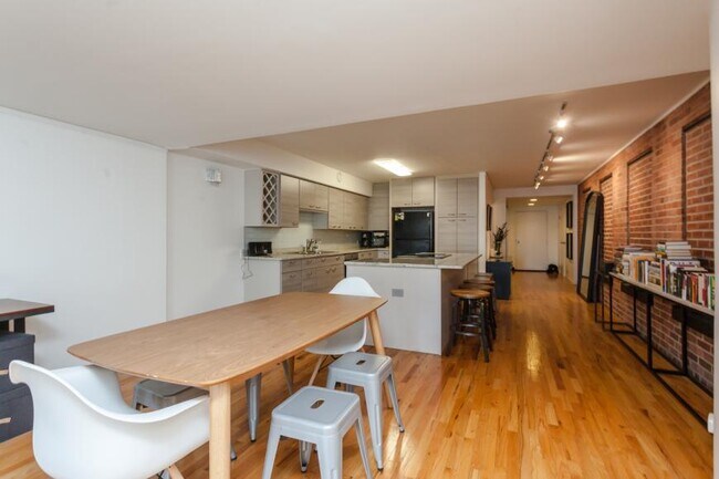 Foto del edificio - 1 bedroom in Chicago IL 60605