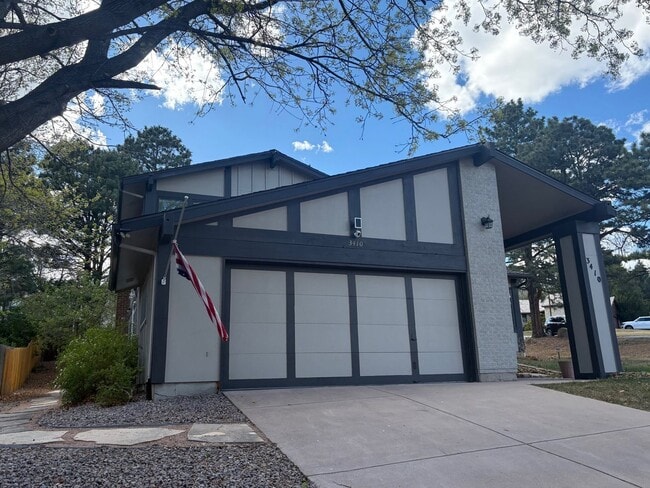Beautiful home for rent in Cheyenne Mountain School District (D12) @ Country Club Estates! - Beautiful home for rent in Cheyenne Mountain School District (D12) @ Country Club Estates!