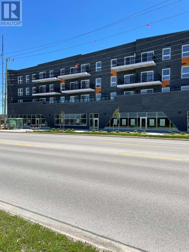 Building Photo - 430-430 Essa Rd