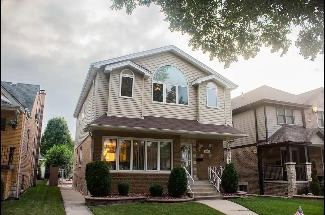 Foto principal - 5304 S New England Ave