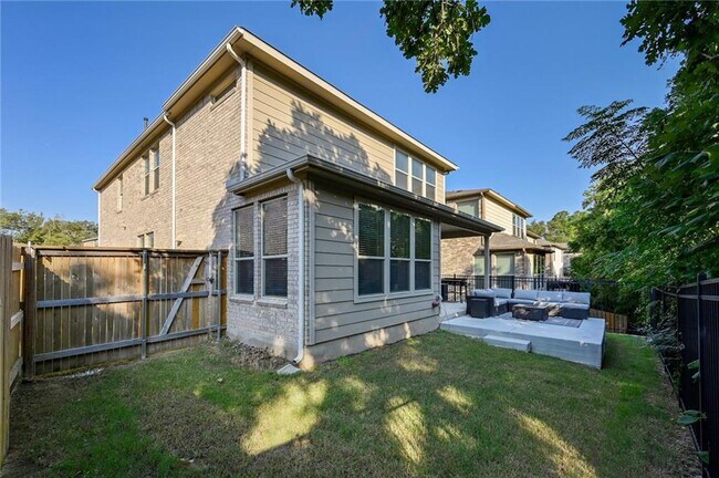 Foto del edificio - 1051 Kenney Fort Crossing