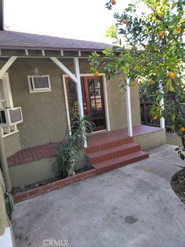 Building Photo - 819 N Dos Robles Pl