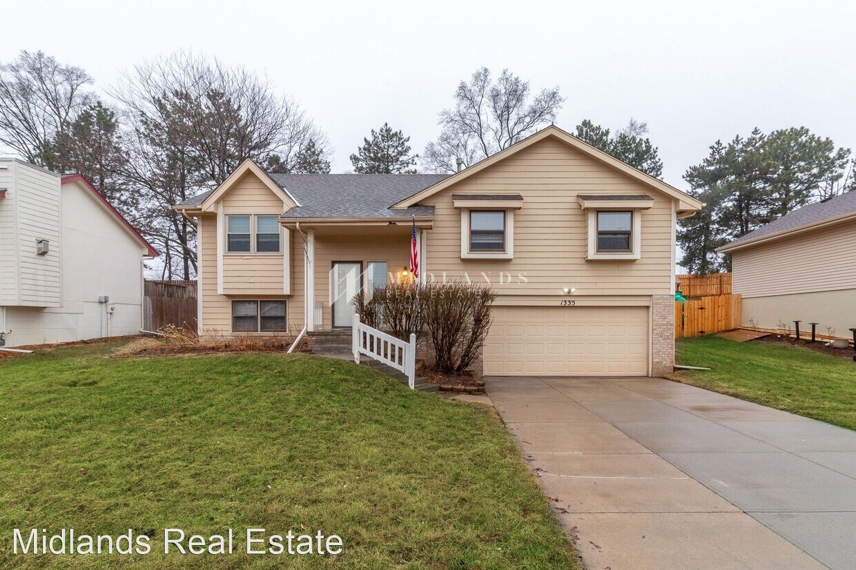 Foto principal - 3 br, 2 bath House - 1335 Scott Rd