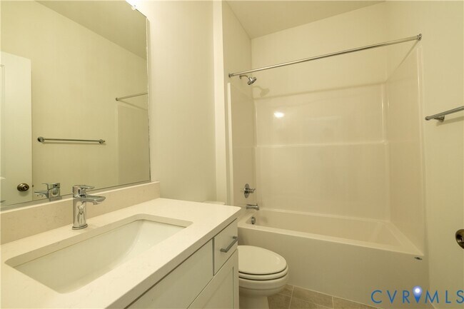 Building Photo - 15320 Oasis Sun Aly