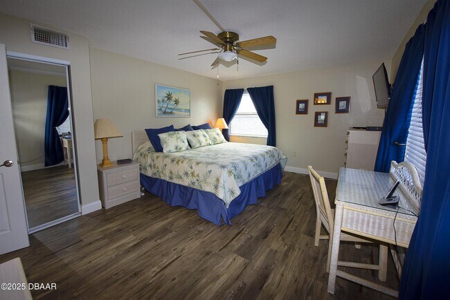 Foto del edificio - 1571 S Atlantic Ave