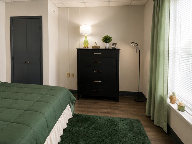 Photo - University Place Apartments