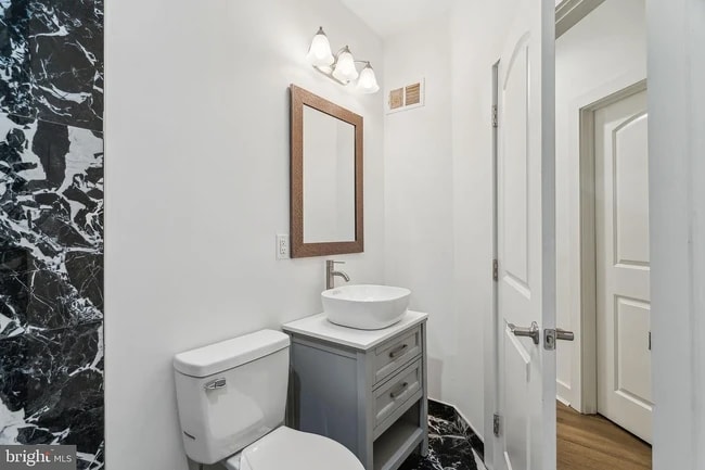 Foto del edificio - 2146 N Van Pelt St