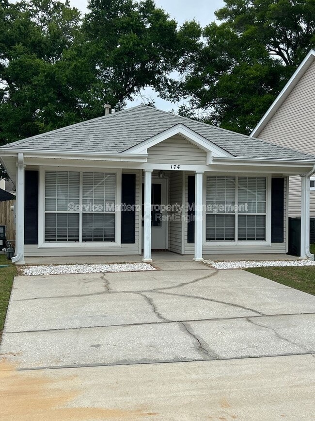 Building Photo - 174 Wildflower Ln