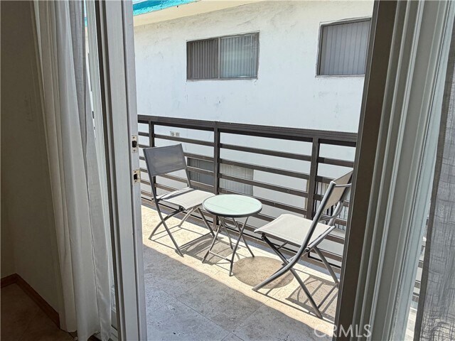 Foto del edificio - 425 S Catalina Ave
