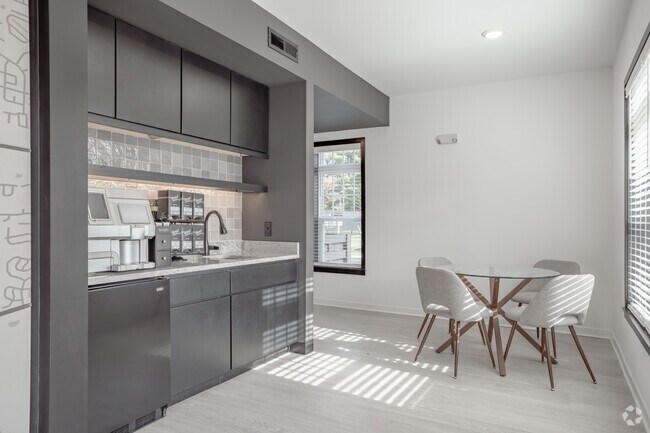 Interior Photo - Flats at Powell