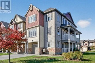 Building Photo - 91 Buffalograss Cres