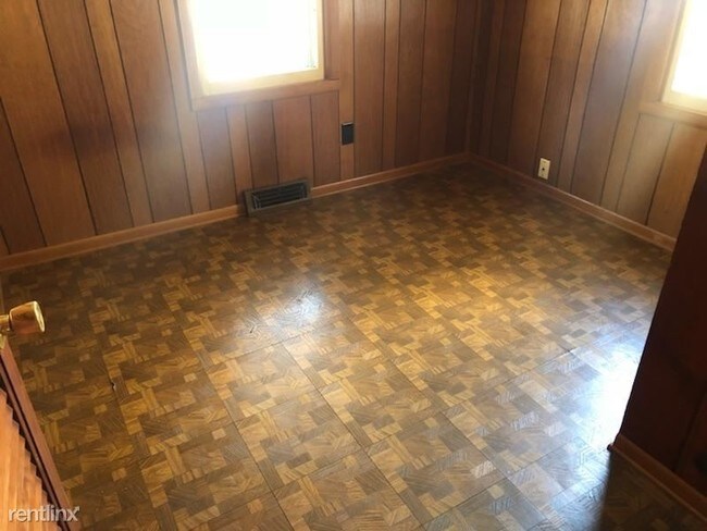 Foto del edificio - 2 br, 1 bath House - 112 Clifford Ave