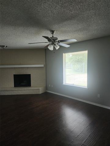 Building Photo - 3241 Yorktown Dr